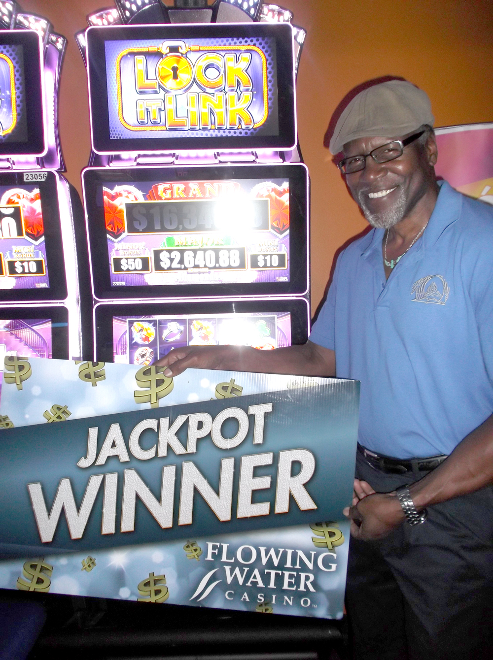 https://www.flowingwatercasino.com/wp-content/uploads/2025/08/13356_Earl_ShiprockNM.jpg